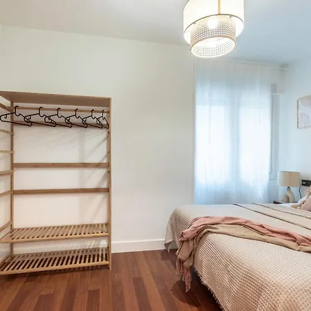 New! Lovely 4-bedroom Loft In *