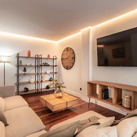 New! Lovely 4-bedroom Loft In Appartement