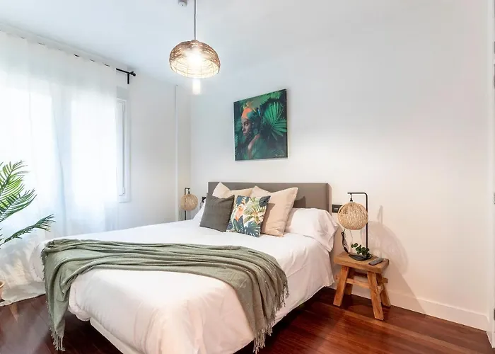 New! Lovely 4-bedroom Loft In Appartement